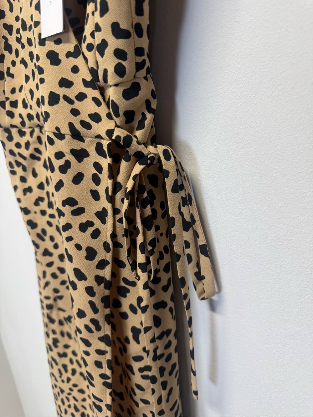 Sanctuary Animal Print Wrap Mini Dress Size Medium NWT - Picture 7 of 10